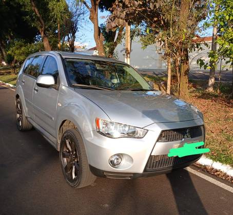 MITSUBISHI OUTLANDER 2.0 16V GASOLINA 4P AUTOMÁTICO MITSUBISHI OUTLANDER 2.0 16V GASOLINA 4P AUTOMÁTICO